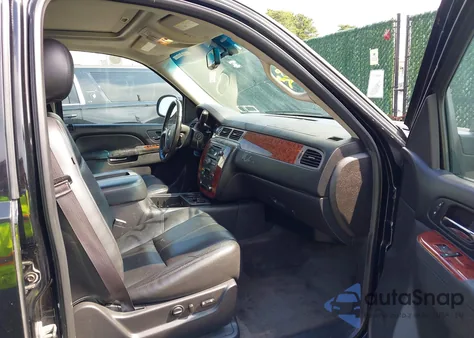 2014 Chevrolet Suburban 1500 Lt из США, поврежденный, VIN 1GNSKJE78ER189277